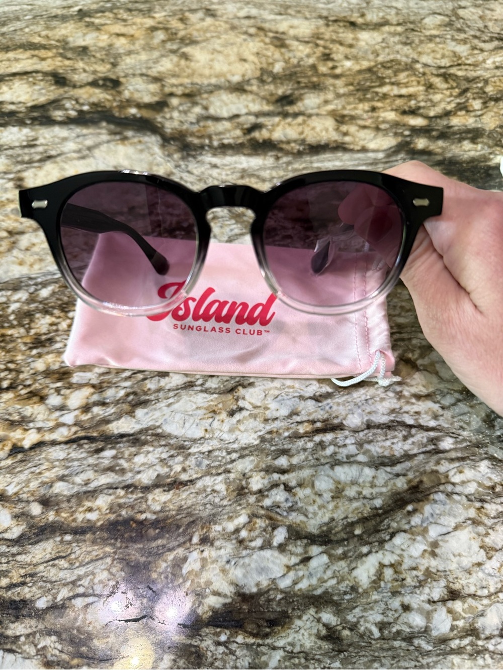 Island Sunglass Club Ombre Black-to-Clear Round Sunglasses with Pink Lenses